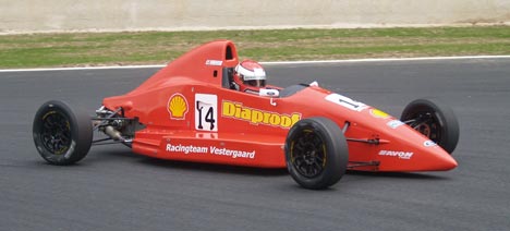 Den unge fynbo er en god dansk motorsports-ambassadør i FFB-serien, som fremmaner respekt hos konkurrenterne.
